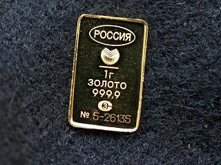 Россияне в панике кинулись в банки за золотом