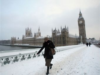 Пришедшие из России холода "закрыли" в Великобритании почти 300 школ