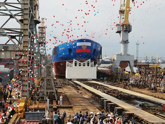 Гонки за Арктику пока не будет: страны региона не спешат строить ледоколы